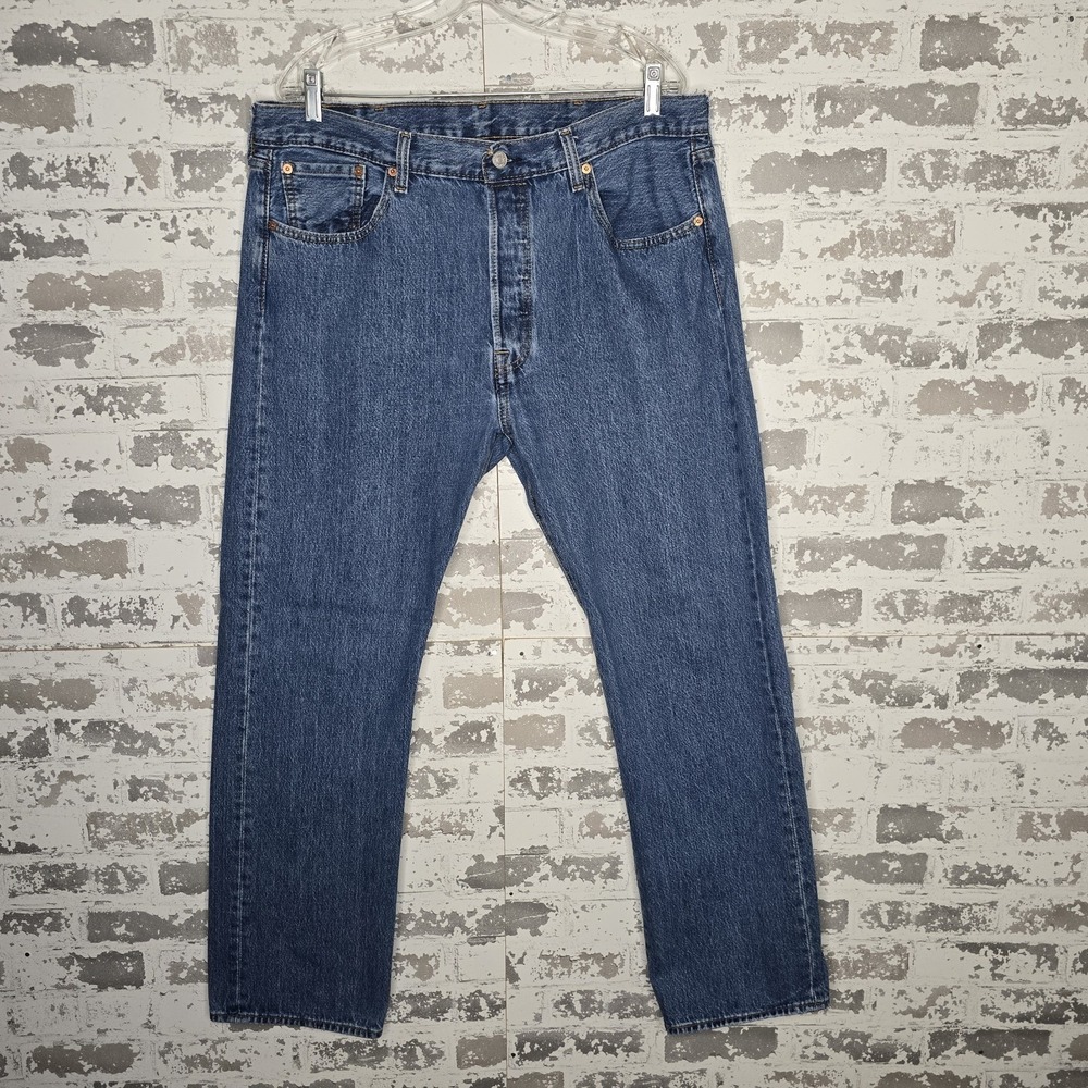 Levis‎ 501 Jeans Mens 38x32 Stonewash 100% Cotton Button Fly Straight Leg Denim